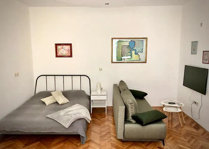 And By The Sea - 14937 בית הארחה אופטיה