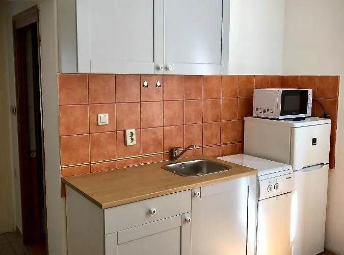 And By The Sea - 14937 בית הארחה 3*