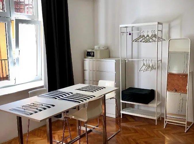 And By The Sea - 14937 אופטיה